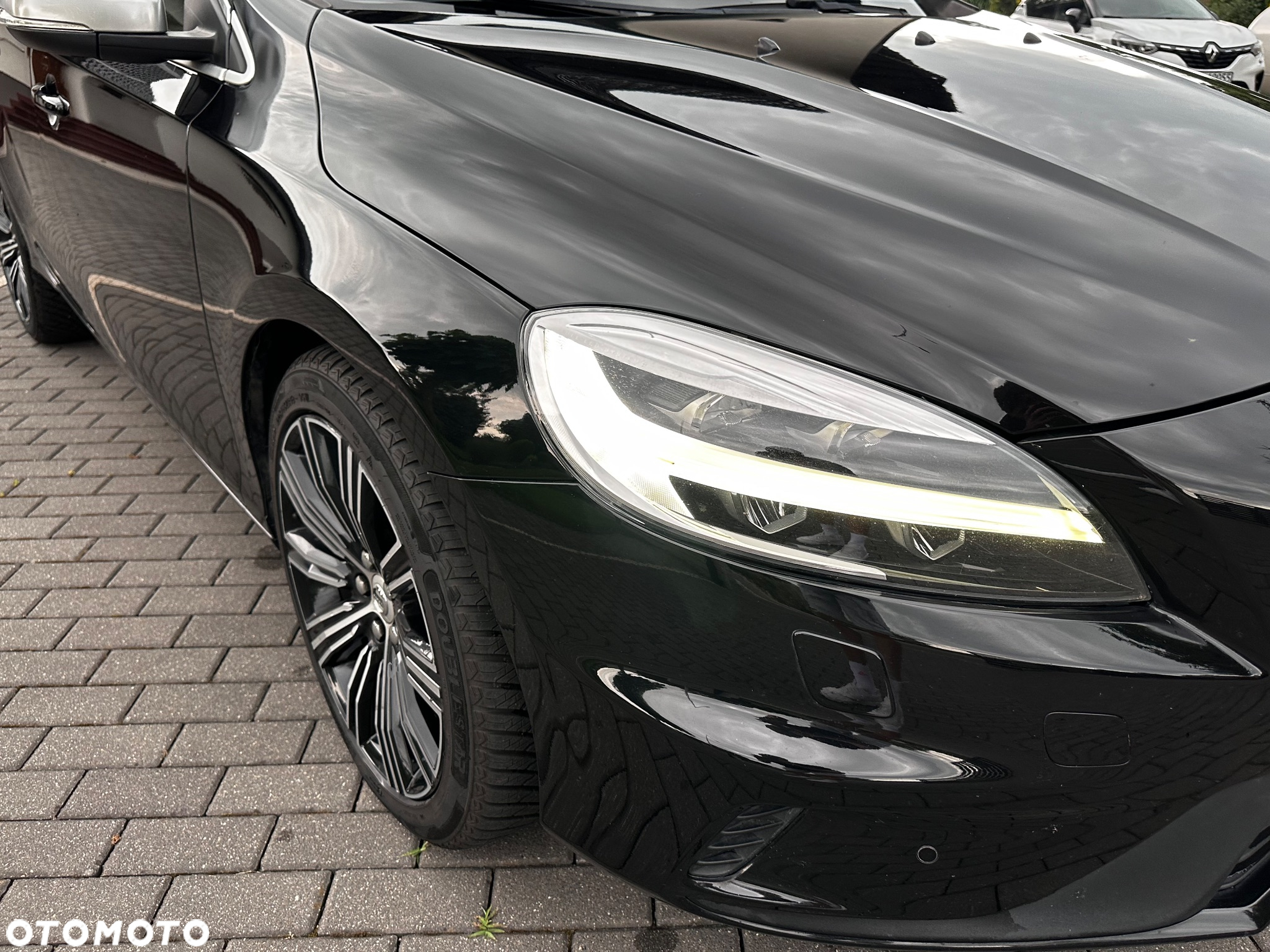 Volvo V40 D4 Drive-E Momentum - 4