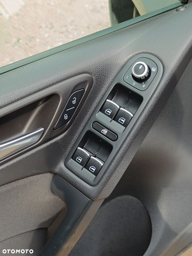 Volkswagen Golf - 20