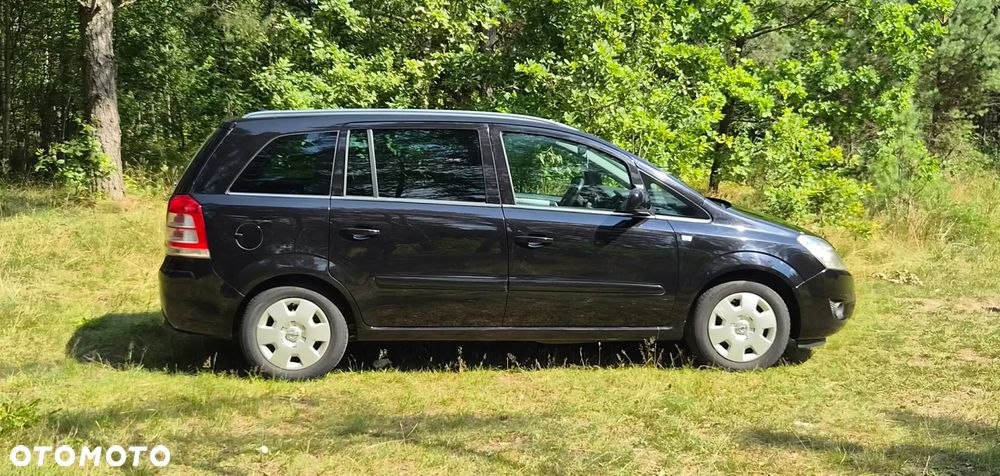 Opel Zafira - 14
