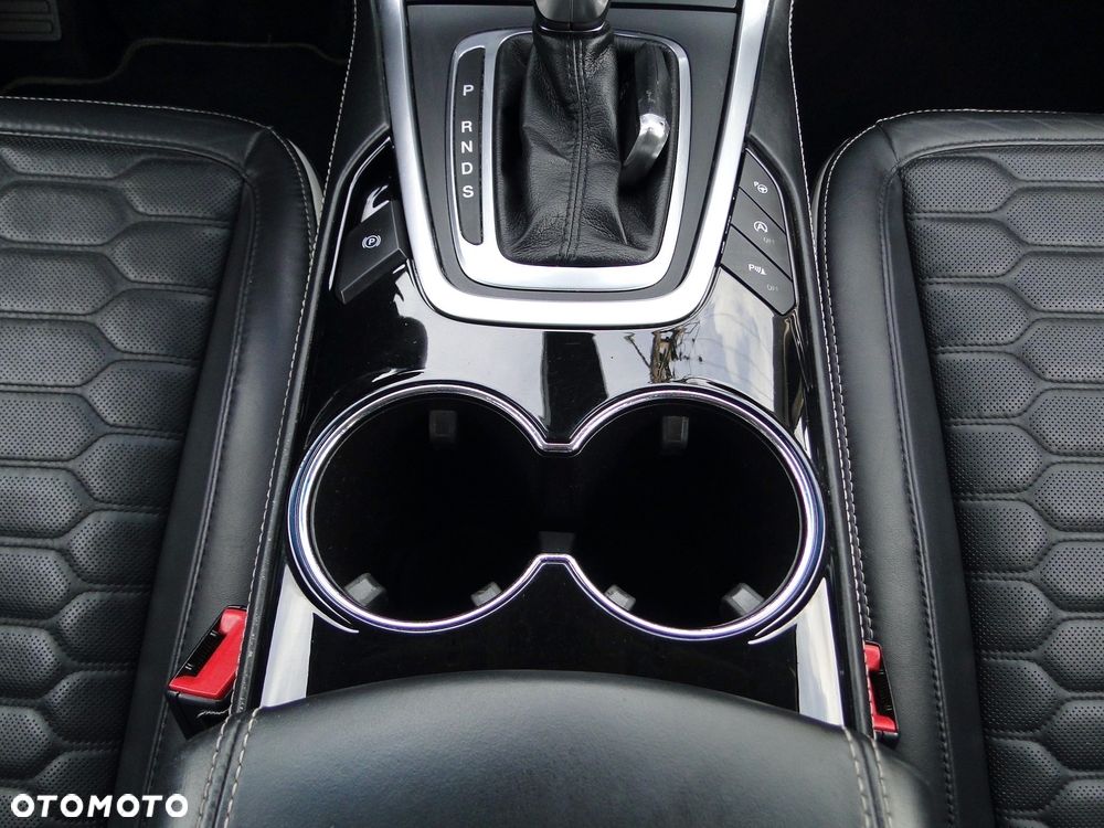 Ford Edge 2.0 TDCi Bi-Turbo 4x4 Vignale - 24