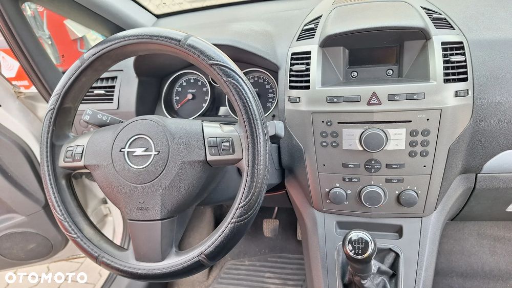 Opel Zafira 1.8 Enjoy - 8