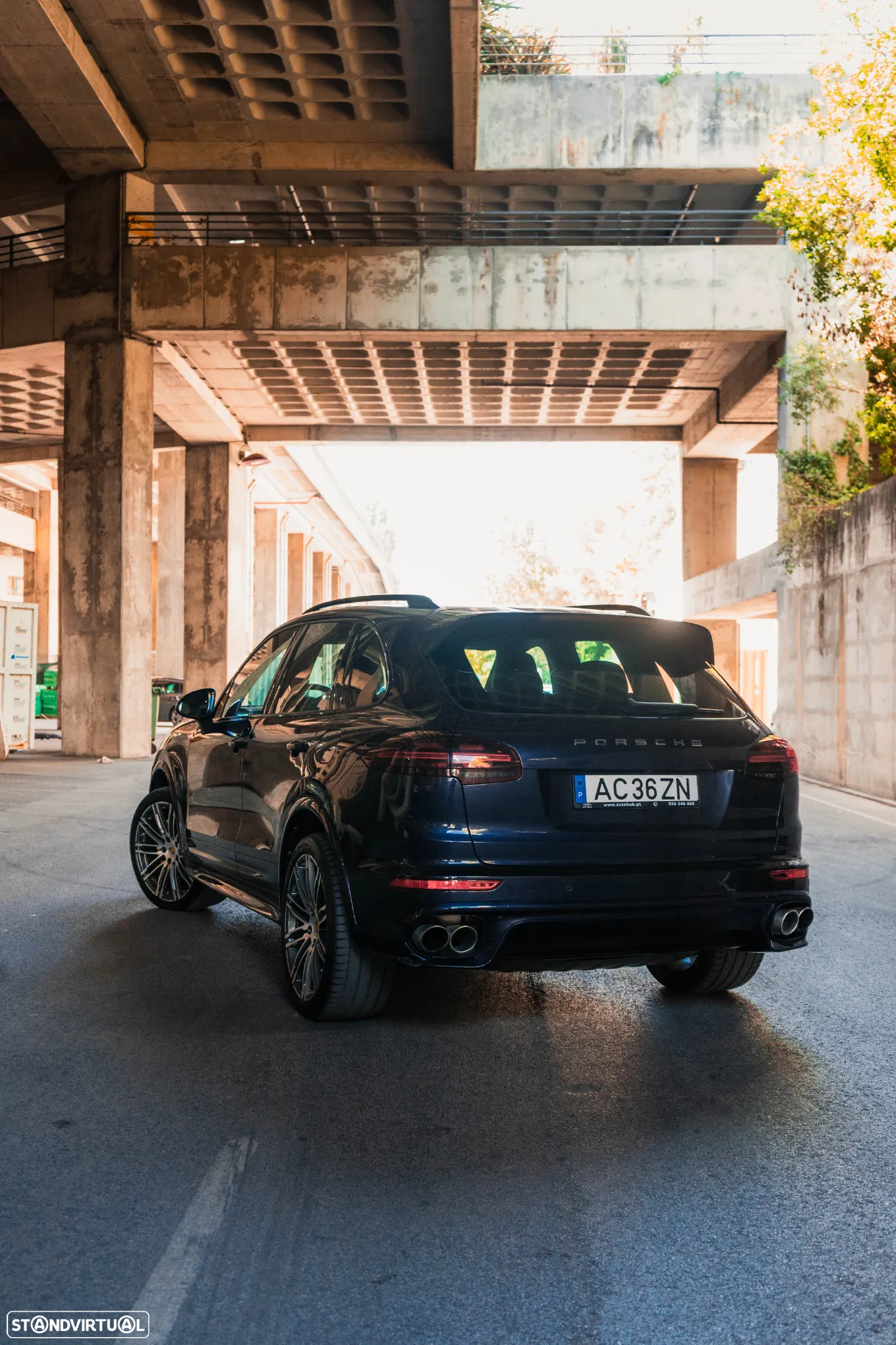 Porsche Cayenne S E-Hybrid - 2