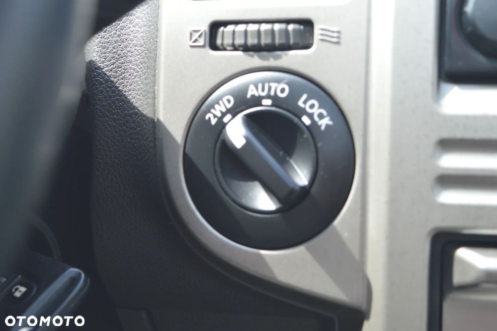 Nissan X-Trail 2.2 dCi 4x4 DPF Comfort - 16