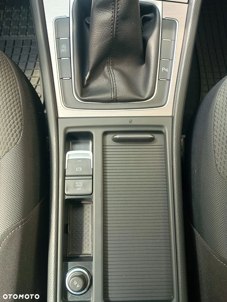 Volkswagen Golf 2.0 TDI BMT Highline DSG EU6 - 16