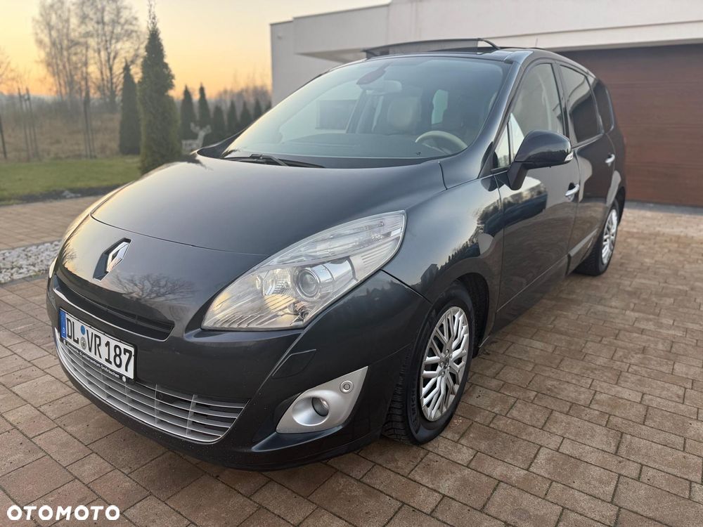 Renault Scenic - 1