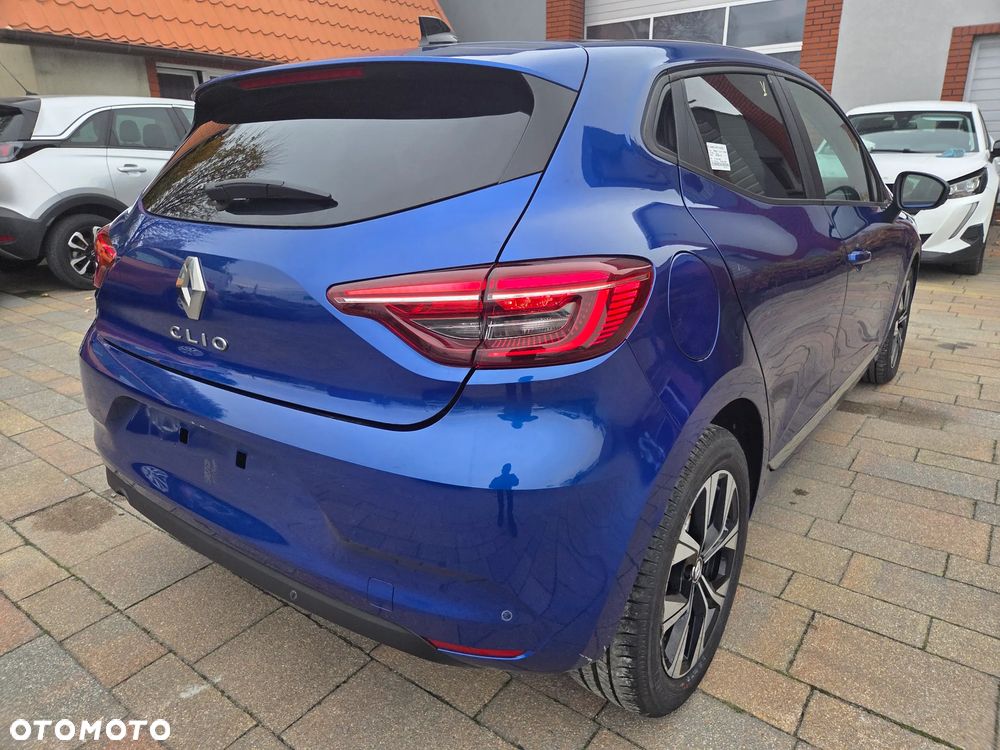 Renault Clio BLUE dCi 100 INTENS - 12