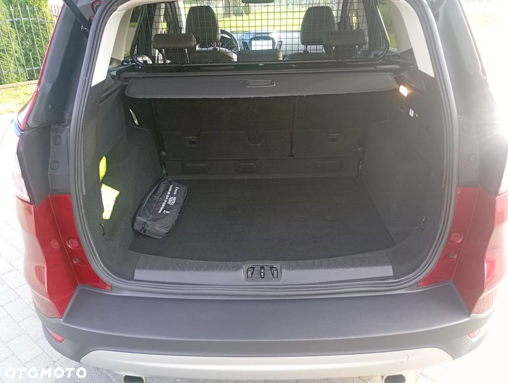 Ford Kuga 2.0 TDCi 4WD Titanium - 37