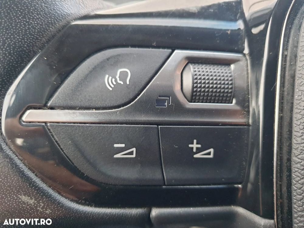 Peugeot 2008 1.5 BlueHDI FAP Active - 31