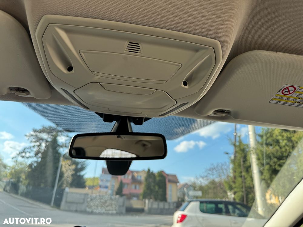 Ford Focus 1.6 TDCI DPF Champions Edition - 21