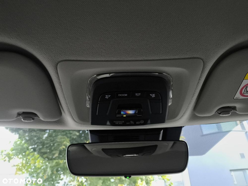 Toyota Corolla 1.8 Hybrid Style - 28