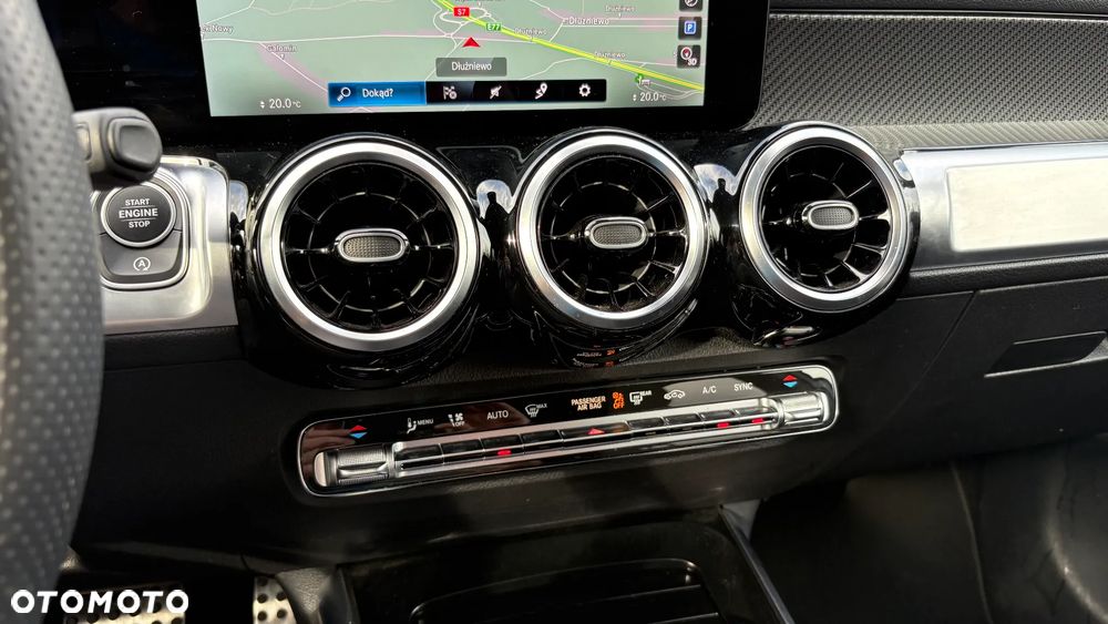 Mercedes-Benz GLB 200 4-Matic AMG Line 8G-DCT - 31