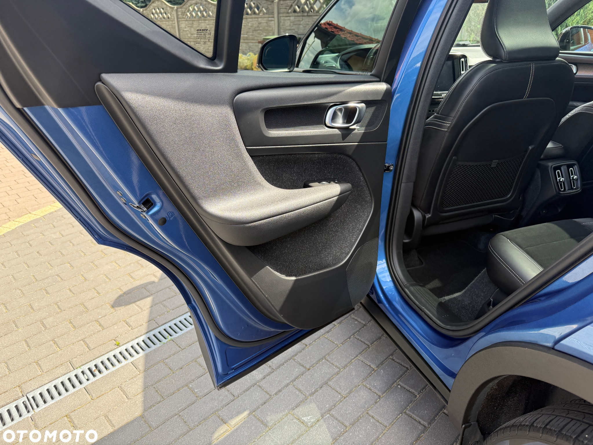 Volvo XC 40 T5 AWD R-Design - 27