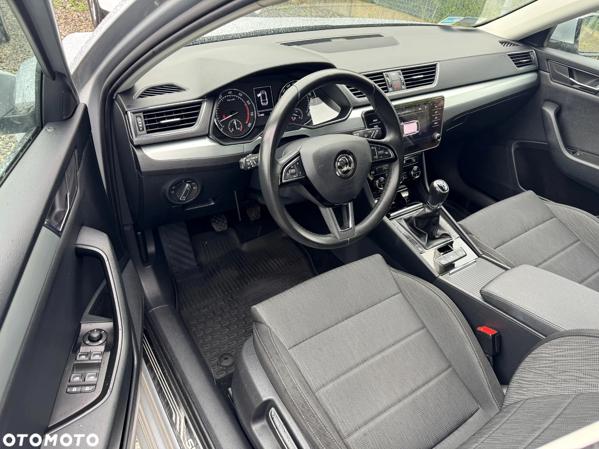 Skoda Superb 1.5 TSI Ambition - 29