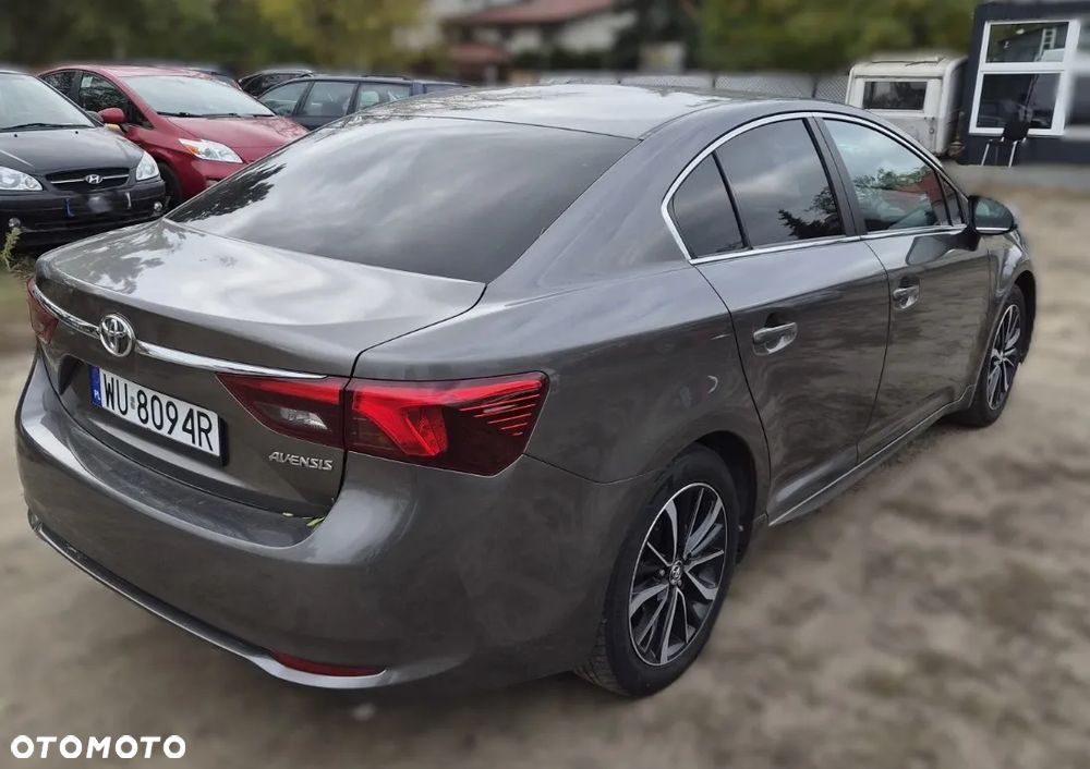 Toyota Avensis 2.0 D-4D Prestige - 3