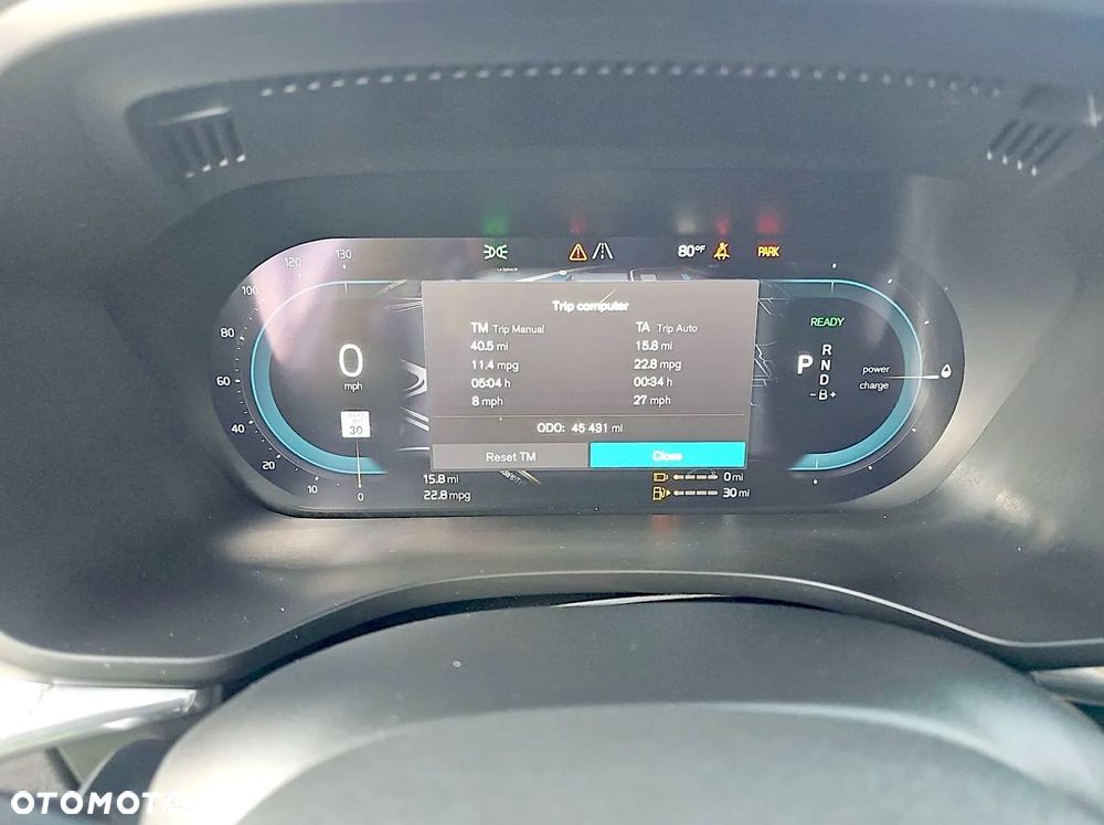 Volvo XC 60 T8 AWD Plug-In Hybrid R-Design - 4