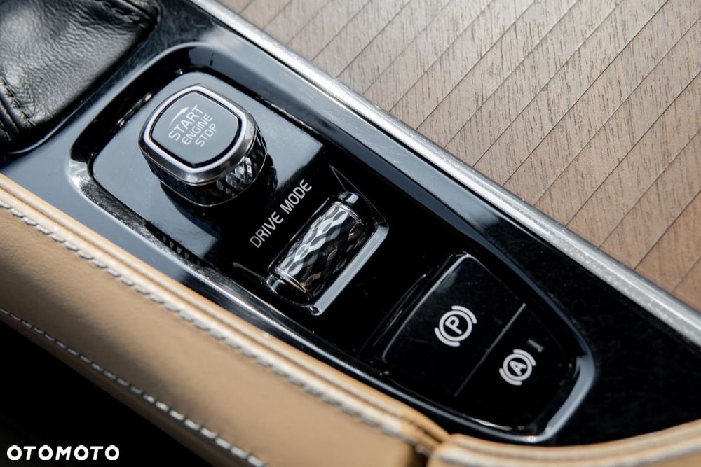 Volvo V90 D4 Inscription - 19