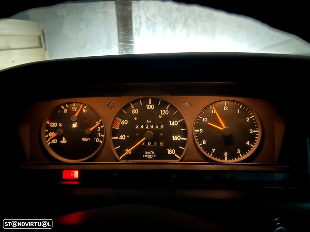 Mercedes-Benz A 190 - 30