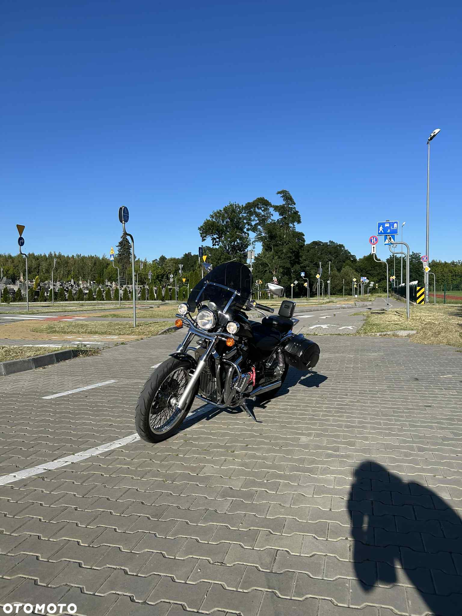 Suzuki Intruder - 2