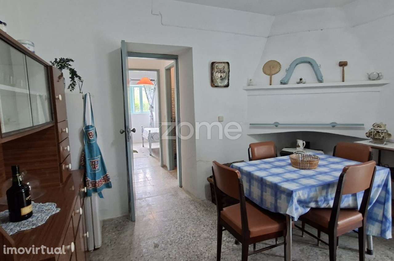 Moradia T4 com Jardim e Vista para Ribeiras – Pronta a Habitar - Grande imagem: 2/28