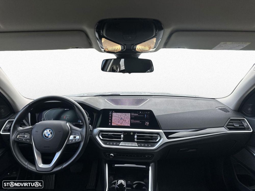 BMW 330 - 9