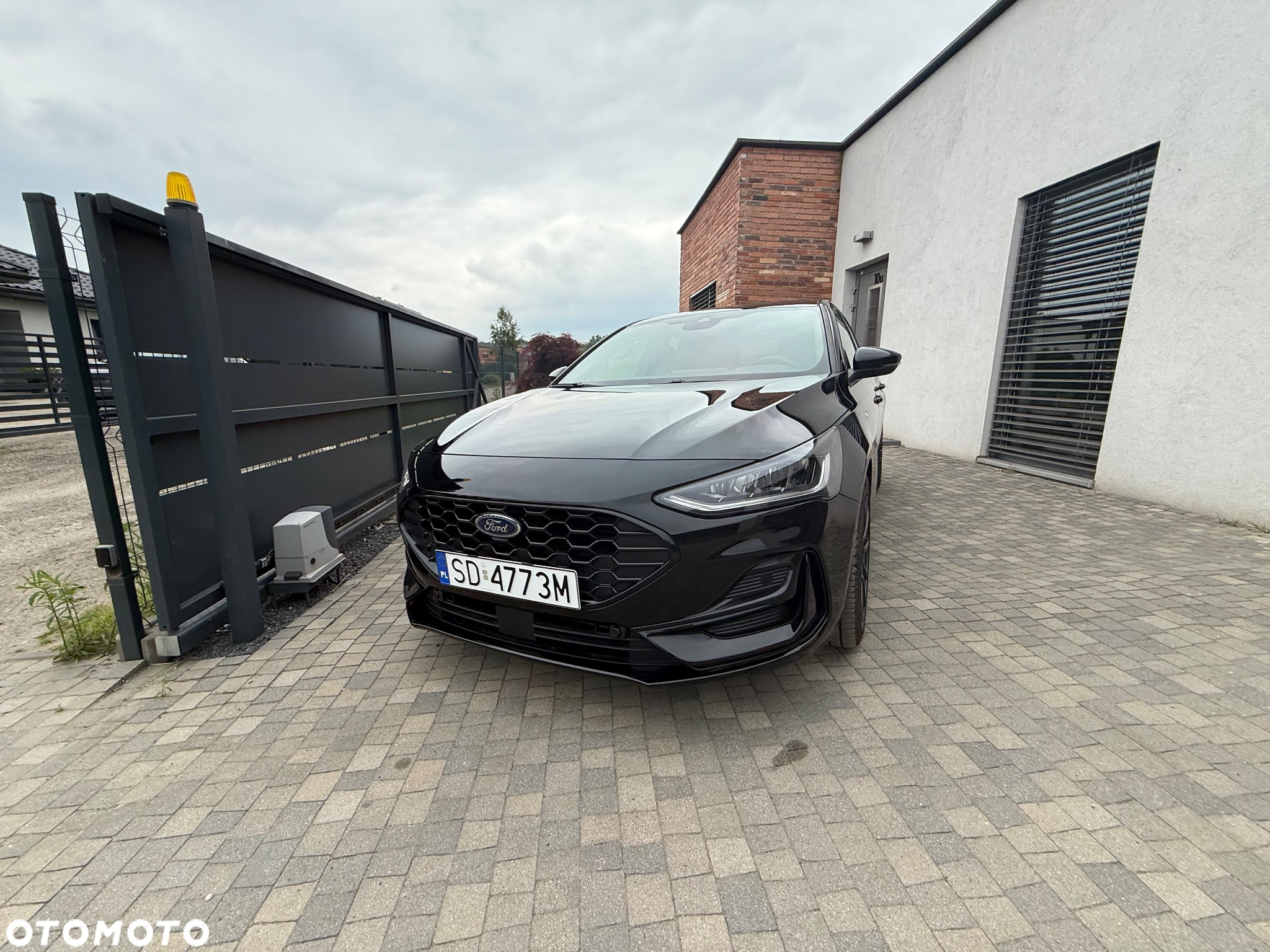 Ford Focus 1.0 EcoBoost mHEV ST-Line X - 2