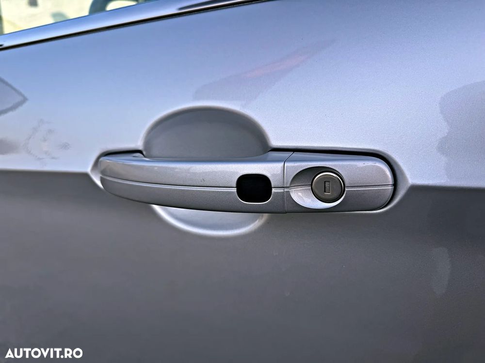 Ford Kuga 2.0 TDCi 4x4 Aut. Titanium - 19