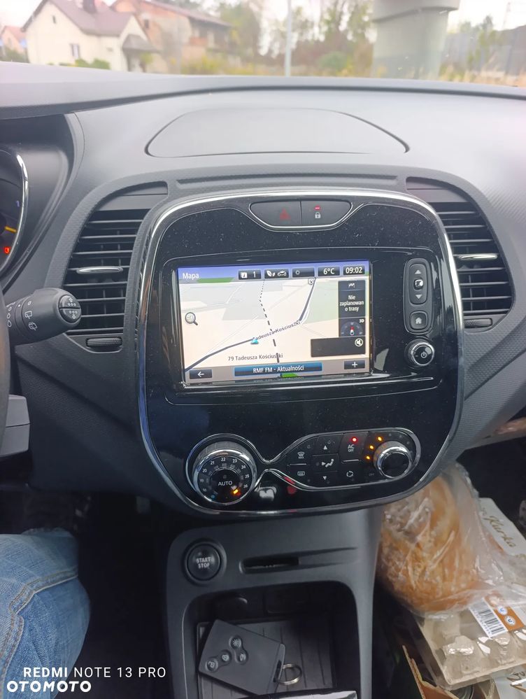 Renault Captur - 32