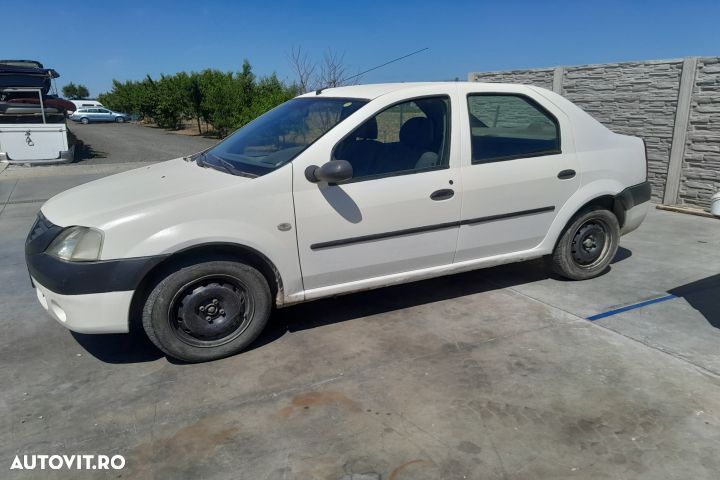 Calculator motor ECU 8200483732 8200483732 Dacia Logan 1 [2004 - 2008 - 6