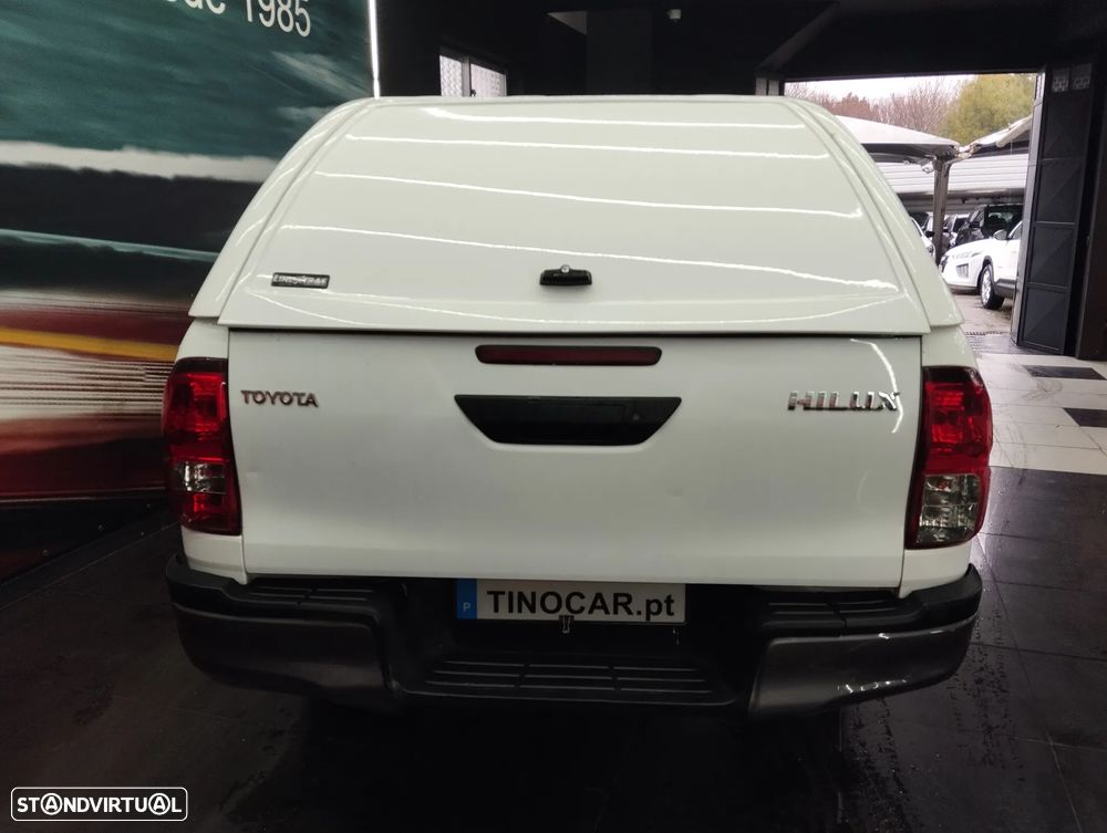 Toyota Hilux 2.4 D-4D 4WD CD CM - 7