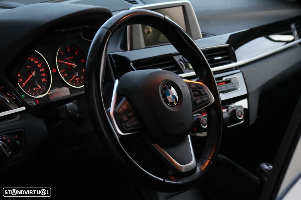 BMW X1 16 d sDrive Line Sport - 20