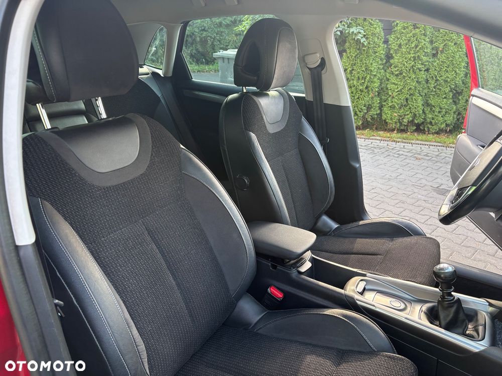 Citroën C4 1.2 PureTech Shine S&S - 23