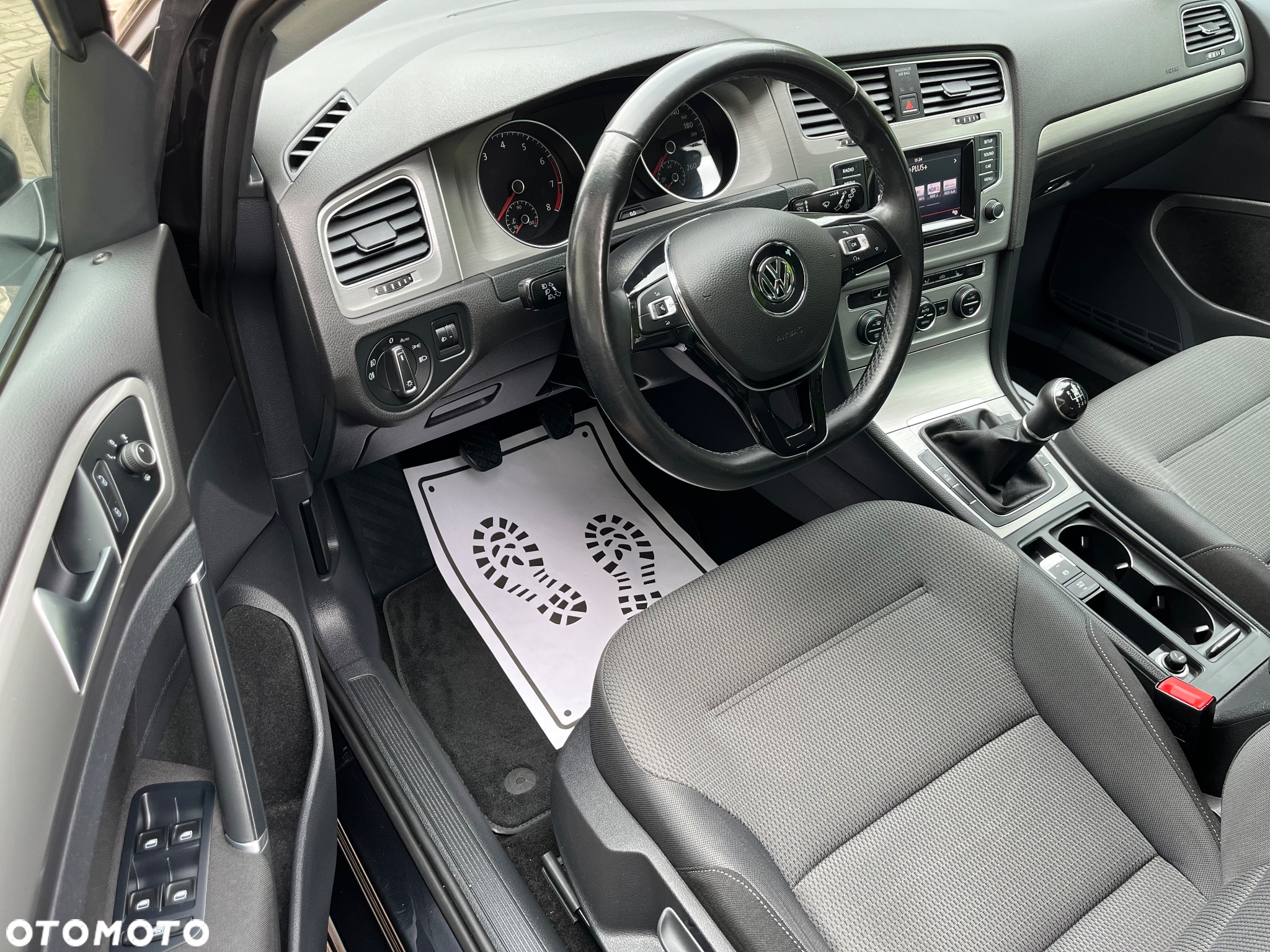 Volkswagen Golf 1.2 TSI BlueMotion Technology Comfortline - 15