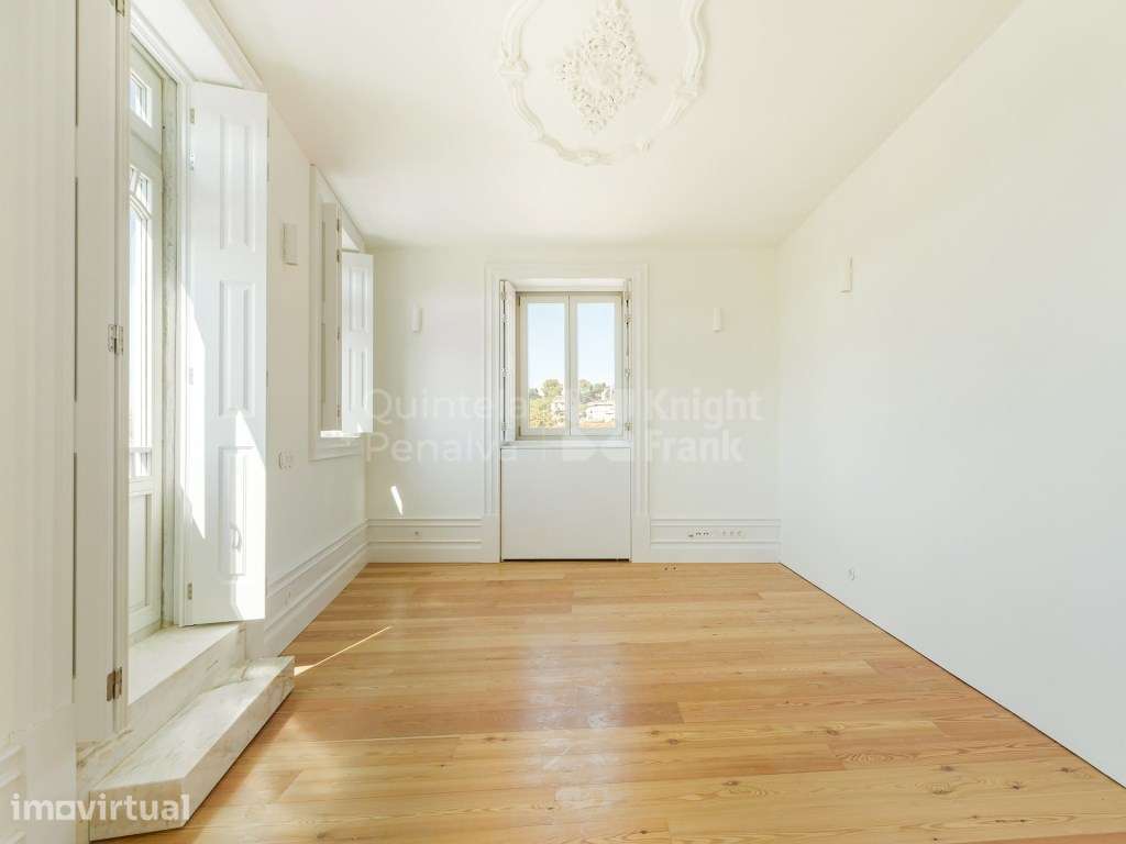 Apartamento T1 com varanda junto ao Rio Douro, Porto - Grande imagem: 2/31