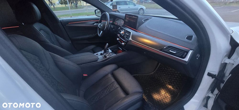 BMW Seria 5 518d mHEV M Sport sport - 12