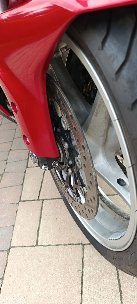 Honda VFR - 19
