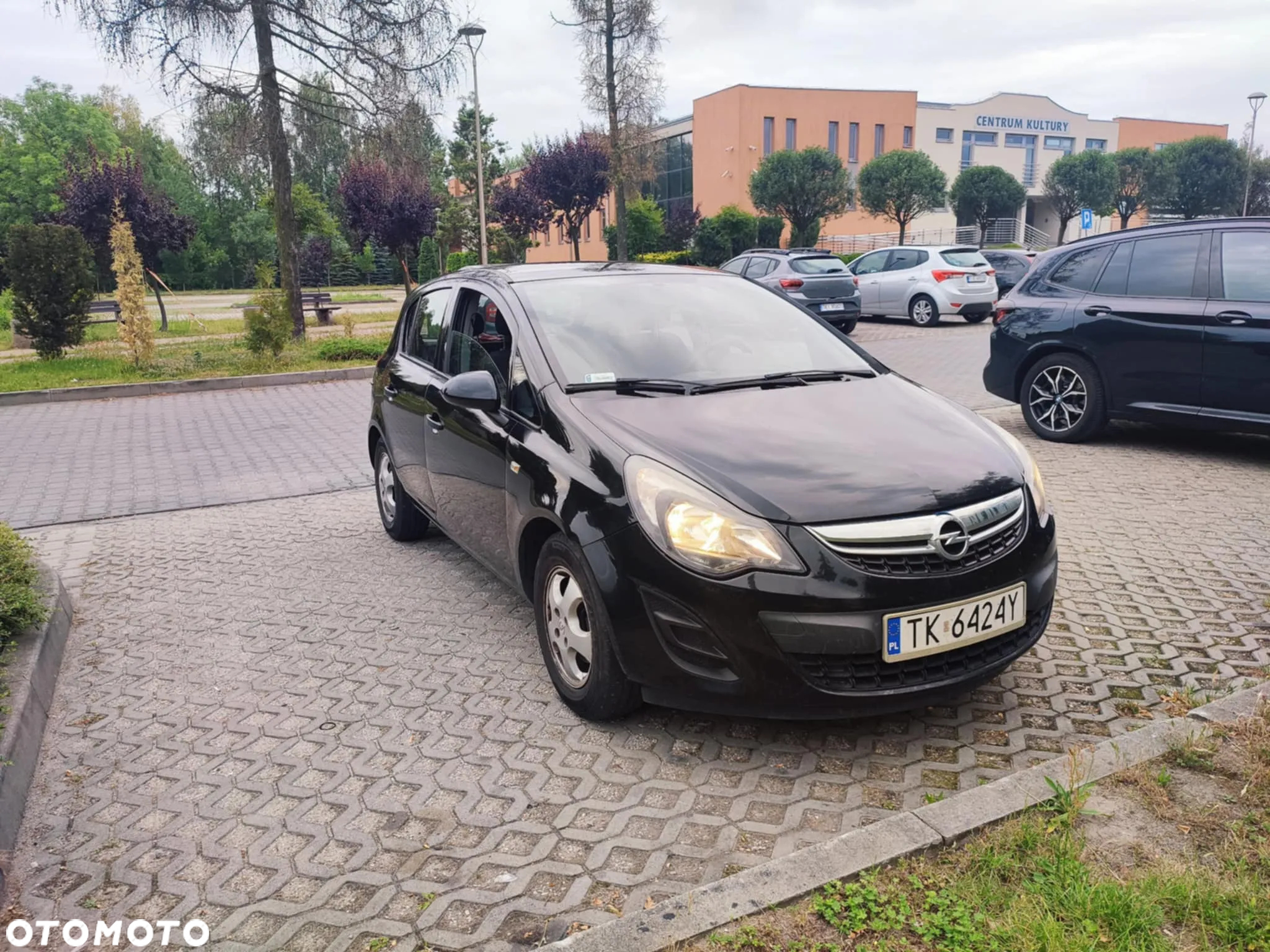 Opel Corsa 1.2 16V Enjoy - 8
