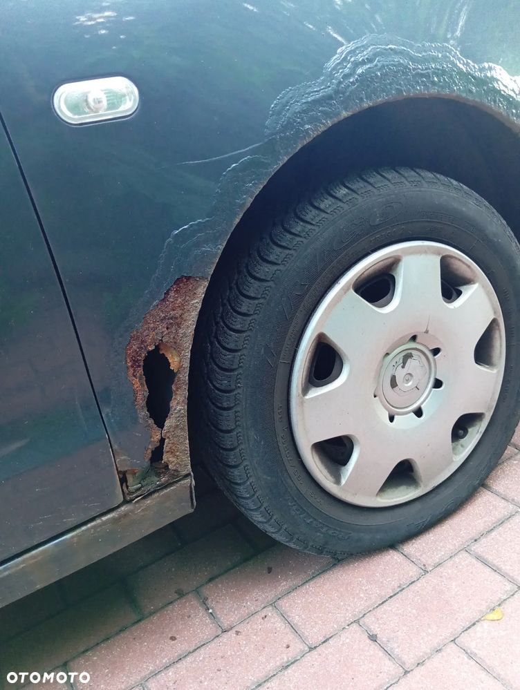 Volkswagen Polo 1.4 TDI - 7