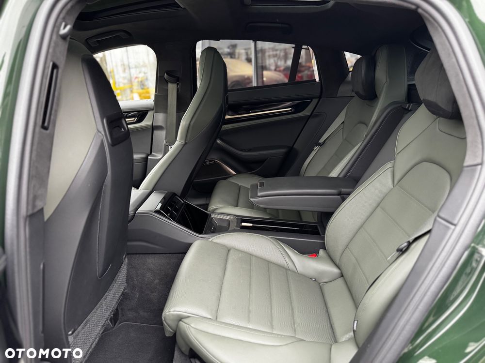 Porsche Panamera Turbo S E-Hybrid PHEV - 28