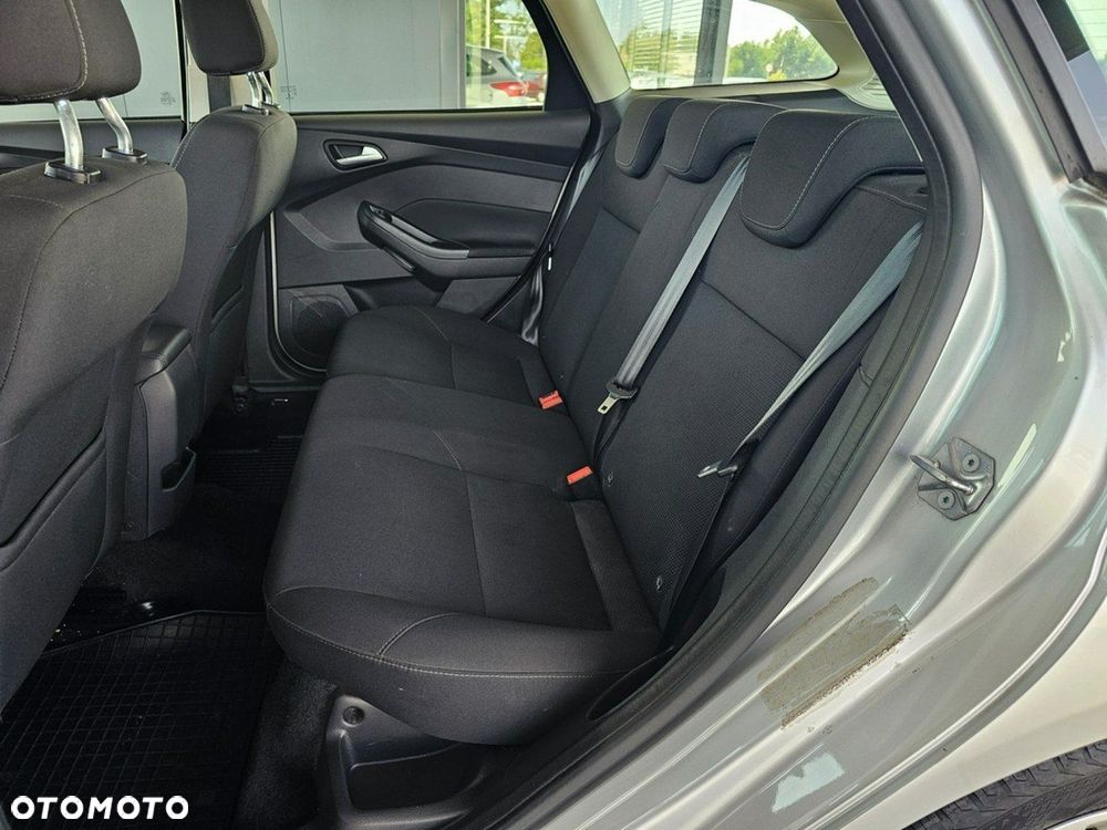 Ford Focus - 25