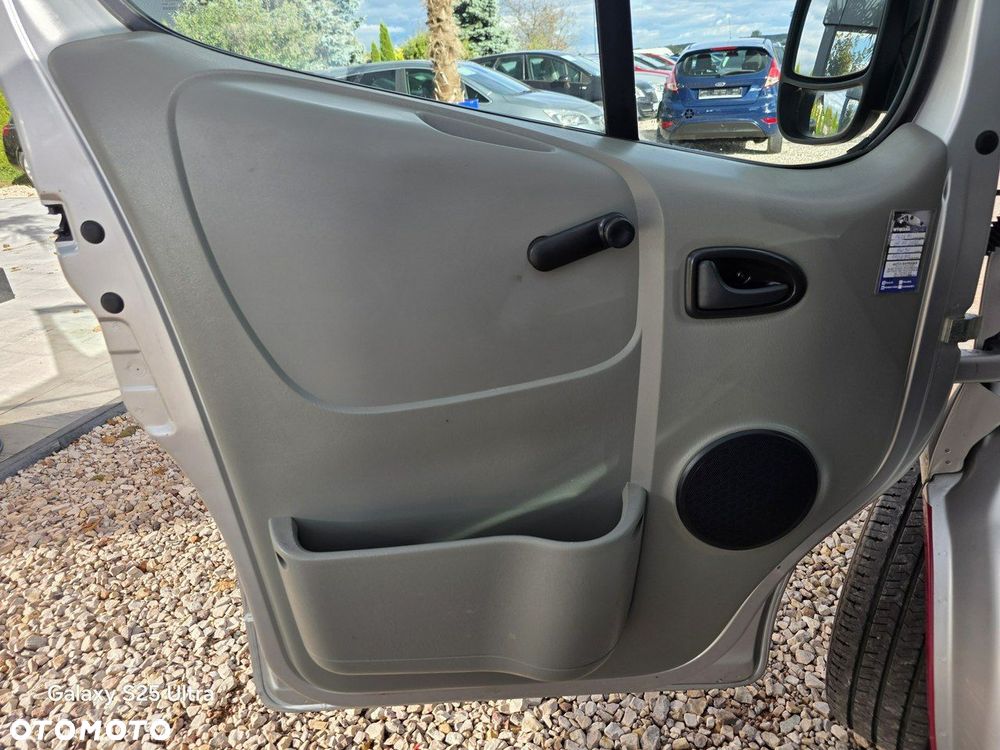 Opel Vivaro - 30