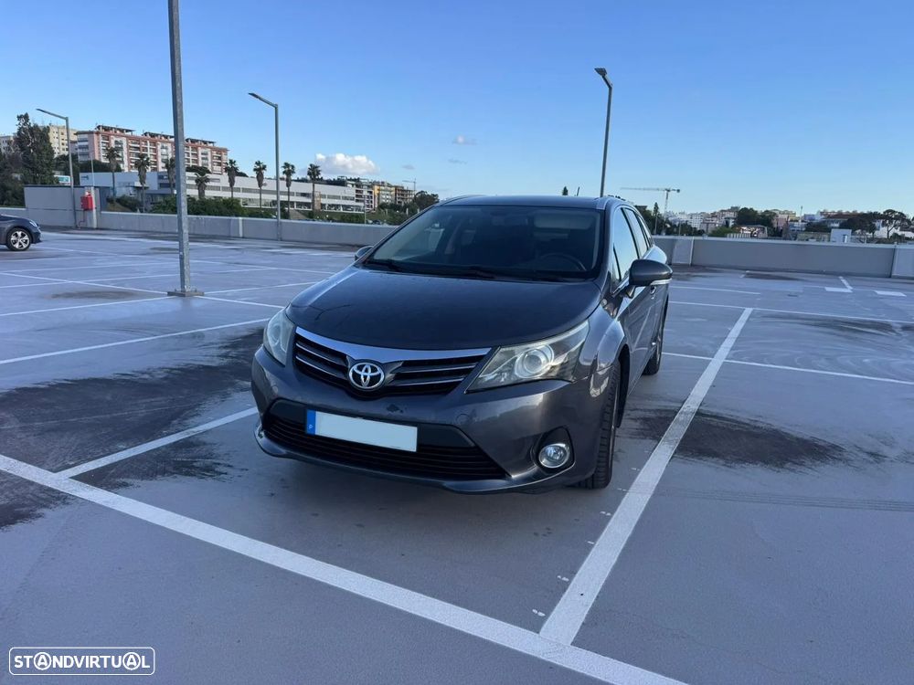 Toyota Avensis SW 2.0 D-4D Exclusive +GPS - 2