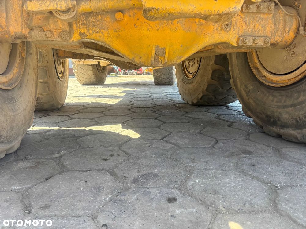 Volvo A25D - 7
