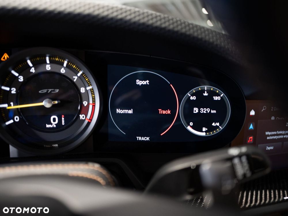 Porsche 911 GT3 Touring PDK - 32