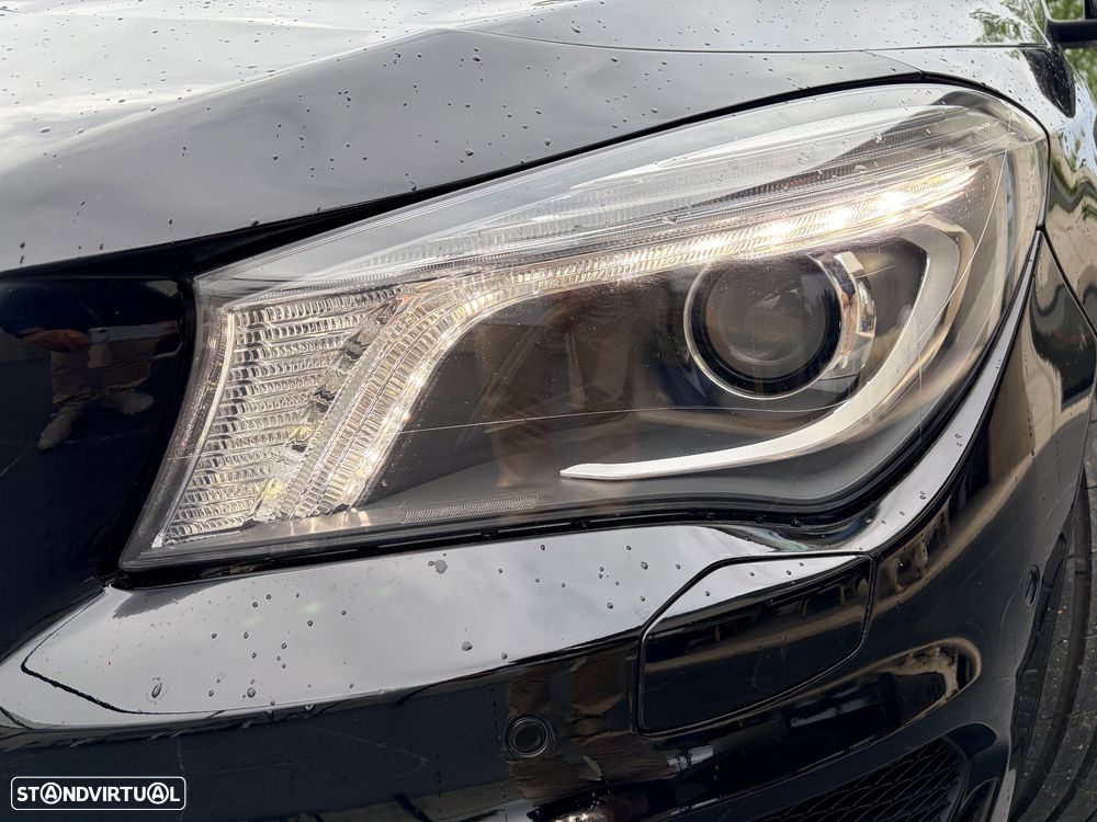 Mercedes-Benz CLA 200 d Shooting Brake AMG Line - 13