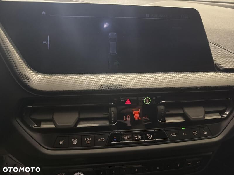 BMW Seria 1 118i - 16