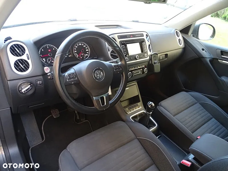 Volkswagen Tiguan 2.0 TDI DPF BlueMotion Technology Cup Sport & Style - 14