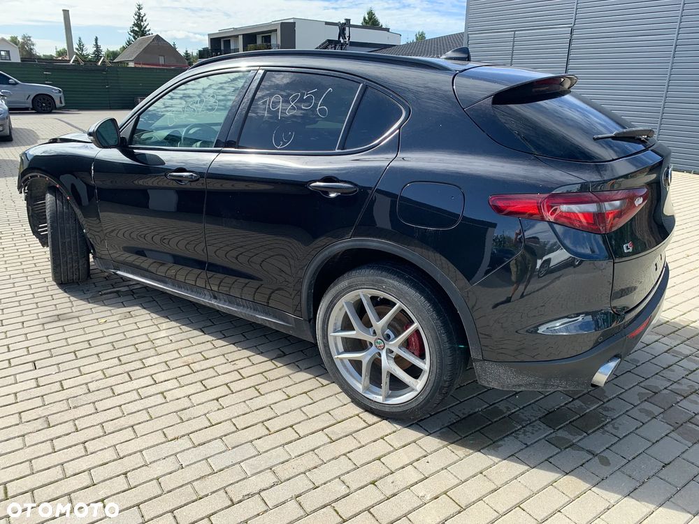 Alfa Romeo Stelvio 2.0 Turbo 16V AT8-Q4 Executive - 8