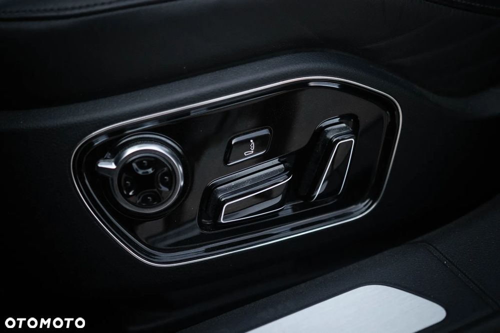 Audi A8 4.0 TFSI cylinder on demand quattro tiptronic Lang - 25