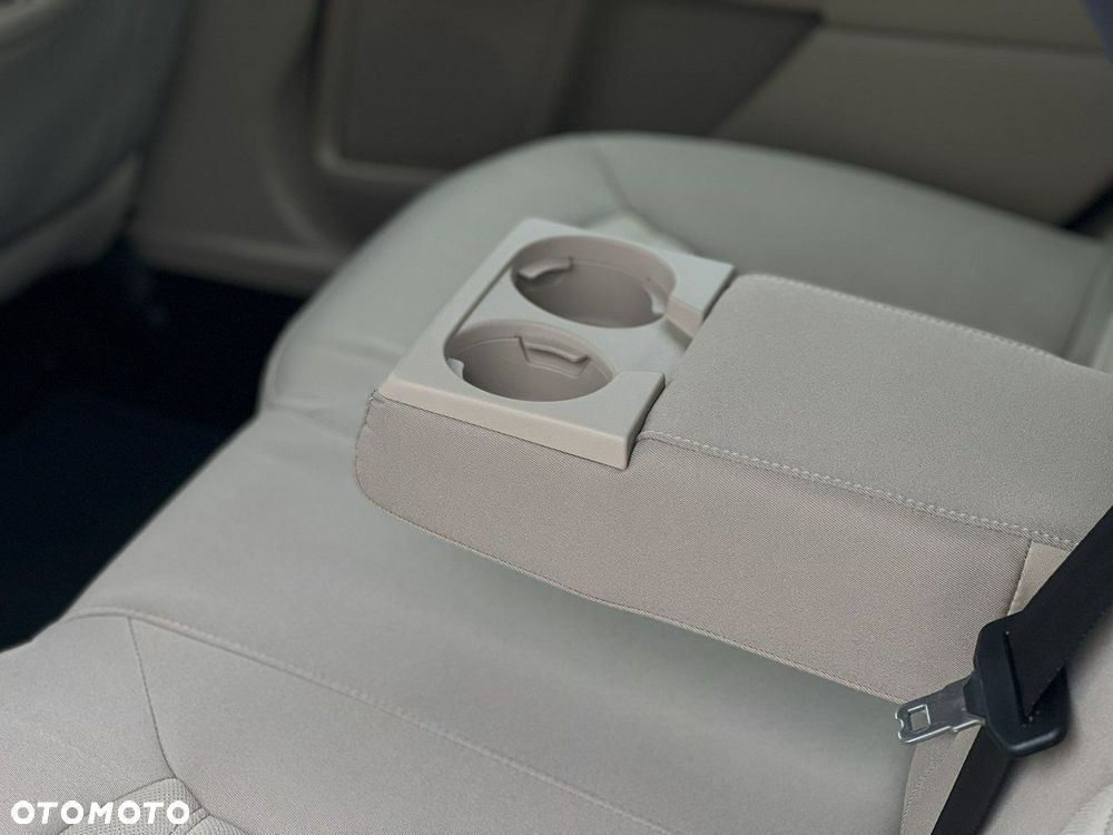 Ford Mondeo 2.0 EcoBlue Trend - 37