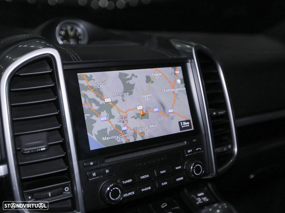 Porsche Cayenne S E-Hybrid Platinum Edition - 26